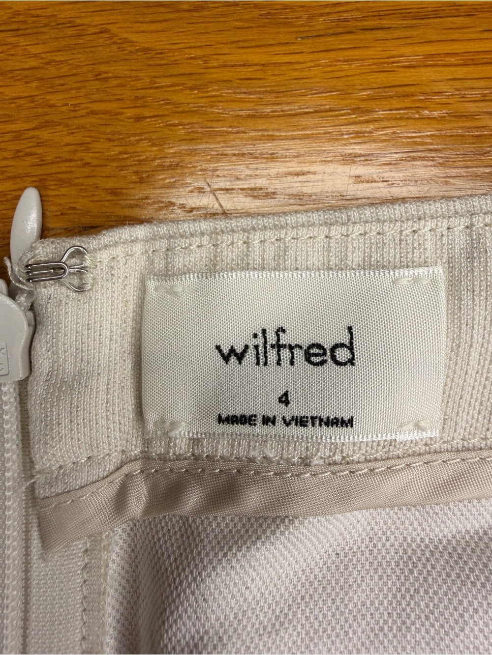 Wilfred Aritzia Linen Lyocell Puff Sleeve Crop Top Mini Skirt Set Size 4 M - Picture 3 of 16